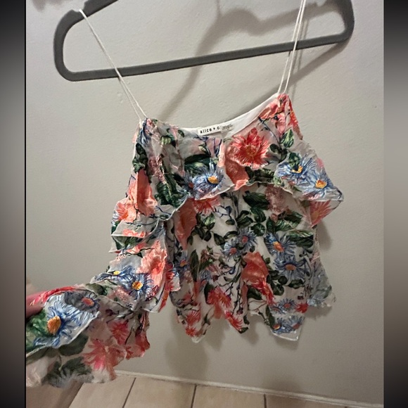 ALICE + OLIVIA Marlee Cold Shoulder Floral Ruffle Sleeve Blouse Top Silk Blend - Picture 7 of 11